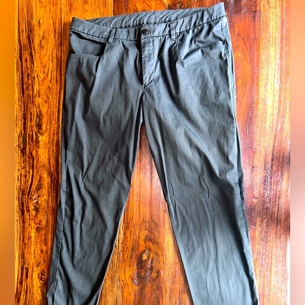 Lululemon (Mens Size 38x32) ABC Bonded Twill Pants BlackTwill Stretch Golf